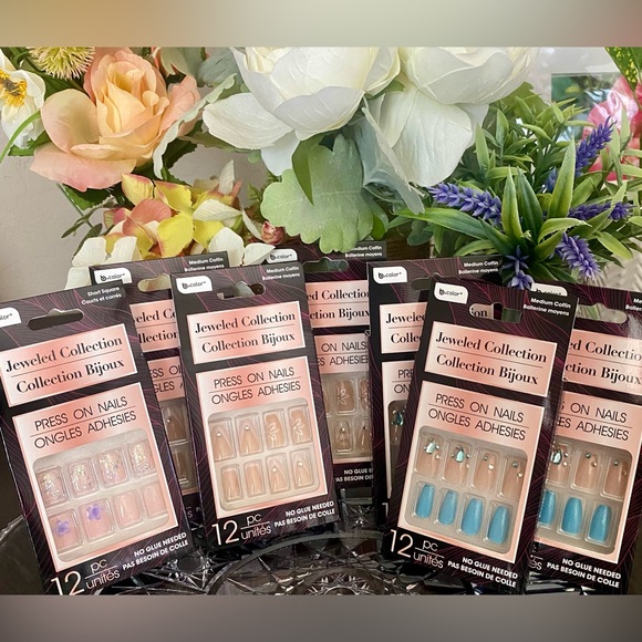 🆕💅🏻 b•pure Press-On Nails Collection. Brand new! 7 piece collection! - Picture 1 of 4